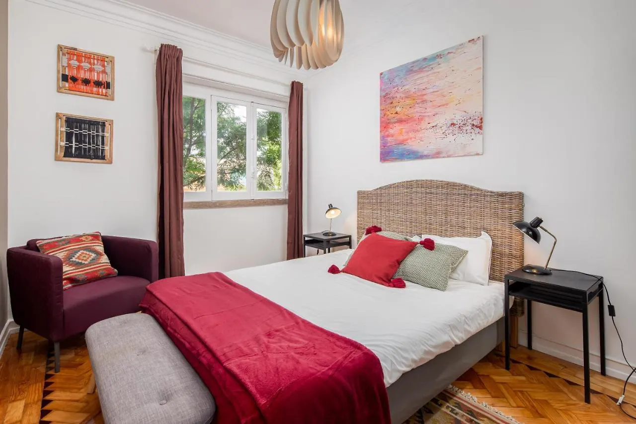 Classy 4Bdr Apartment W/ Balcony By Lovelystay Lisboa